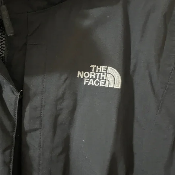 The North Face Women's Black Ski Jacket - Picture 2 of 7